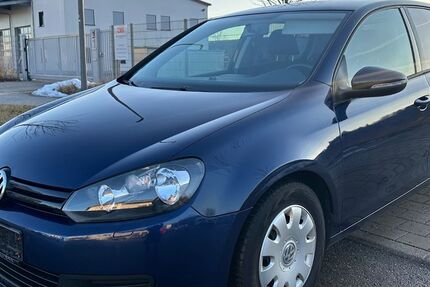 VW Golf 82.000 km 5.999 &euro; Höhenkirchen-Siegertsbrunn 85635