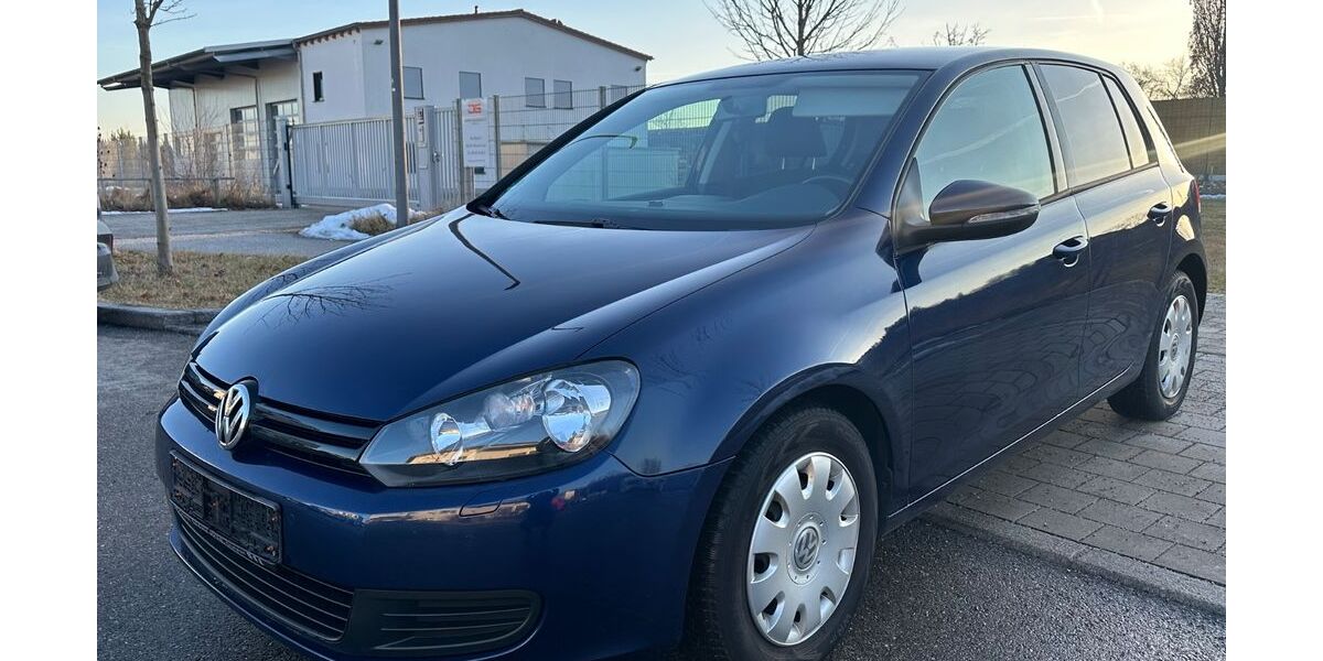 VW Golf 82.000 km 5.999 &euro; Höhenkirchen-Siegertsbrunn 85635