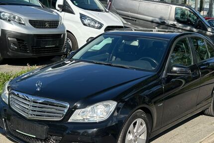 Mercedes-Benz C 250 134.689 km 9.990 &euro; München 81825