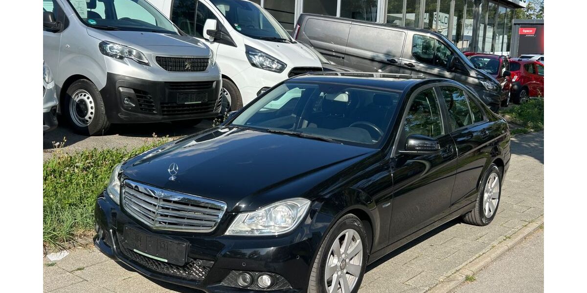 Mercedes-Benz C 250 134.689 km 9.990 &euro; München 81825