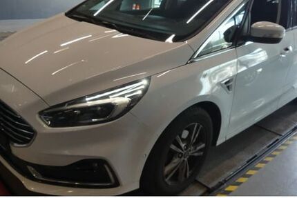 Ford S-Max 81.160 km 24.930 &euro; Berlin 13089