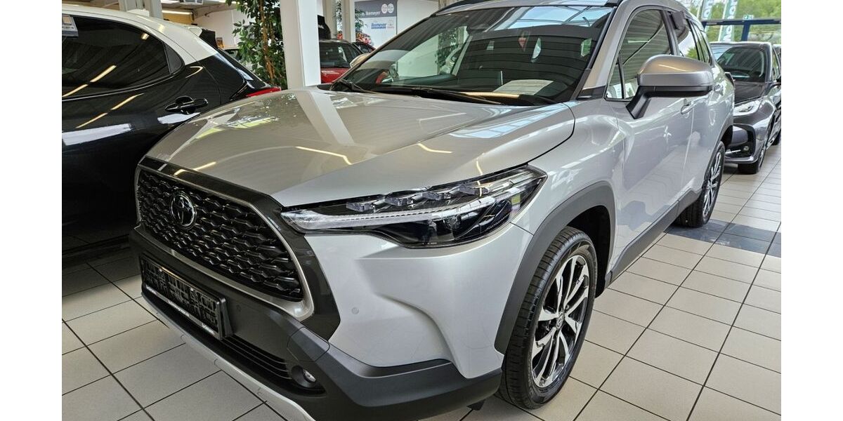 Toyota Corolla Cross 24.800 km 32.890 &euro; Paderborn 33104