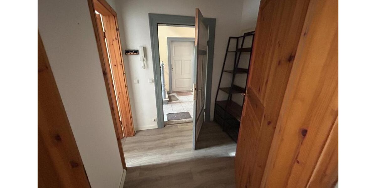 Etagenwohnung Schwerin - 1 Zimmer, 38 m&sup2;, 380&euro; | Angebot:25538360