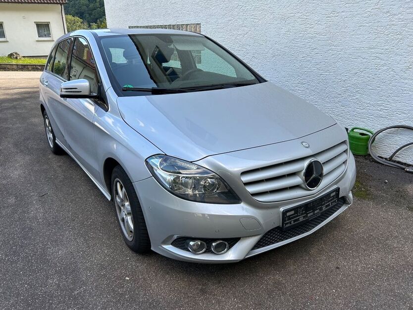 Mercedes-Benz B 200 96.470 km 10.890 € Lenningen 73252
