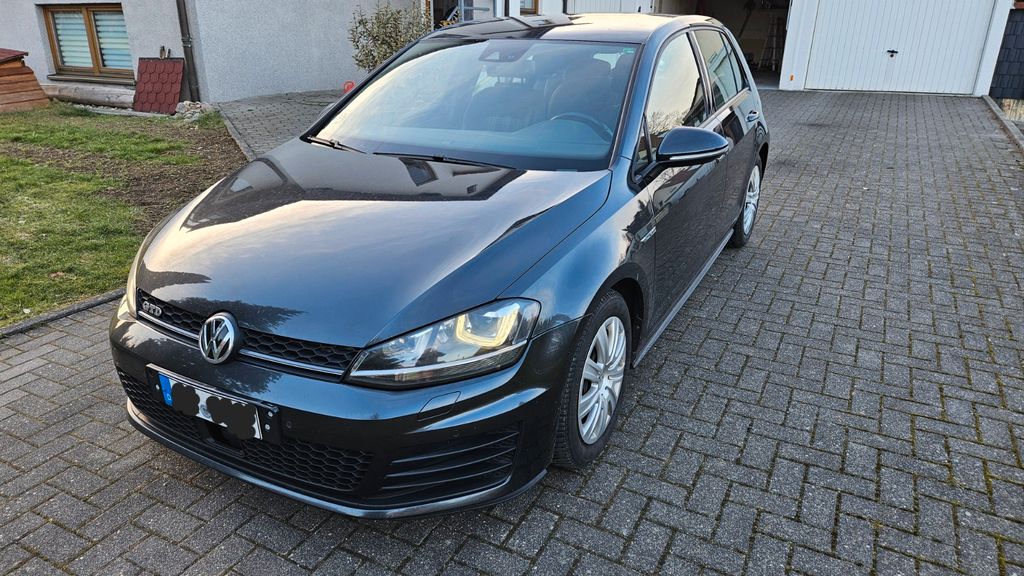 VW Golf 241.000 km 9.600 &euro; Weferlingen 39356