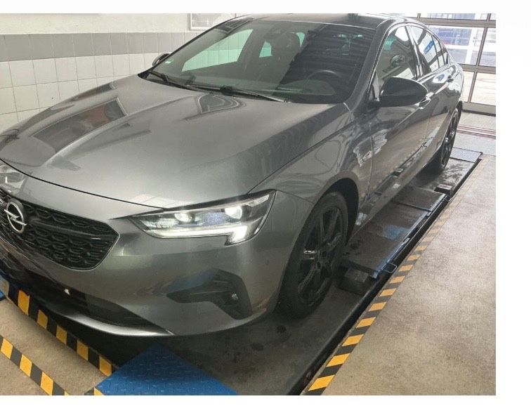 Opel Insignia 114.900 km 17.990 &euro; Magstadt 71106