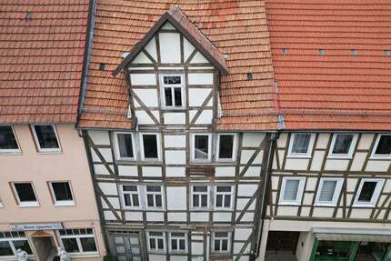 Haus zum Kaufen in Witzenhausen 45.000 € 300 m²