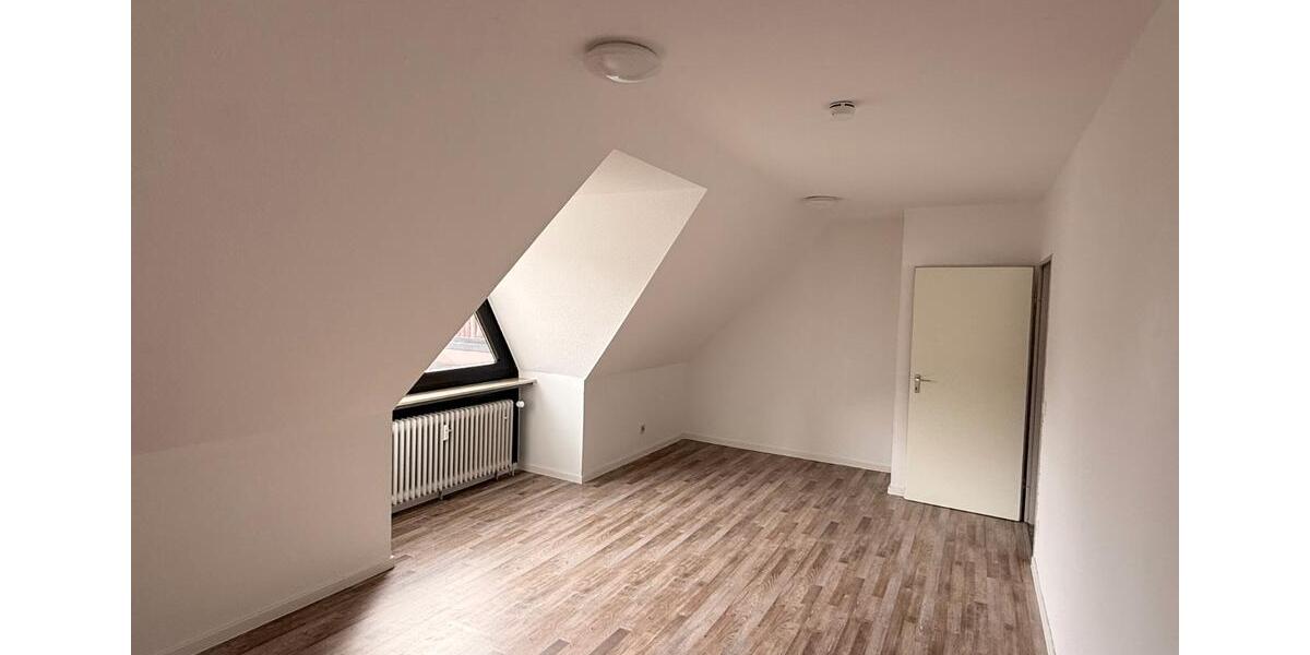 Dachgeschoßwohnung Porta Westfalica - 2 Zimmer, 64 m&sup2;, 105.000&euro; | Angebot:26426898