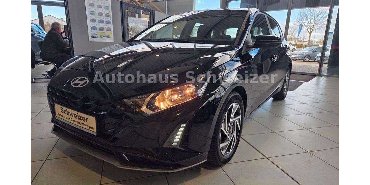 Hyundai i20 18.100 km 17.990 &euro; Nördlingen 86720