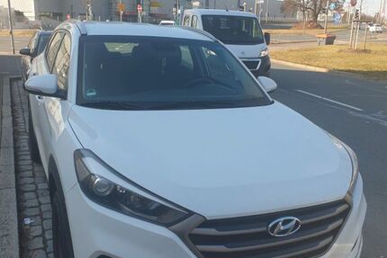 Hyundai TUCSON 207.000 km 12.500 &euro; Nürnberg 90441