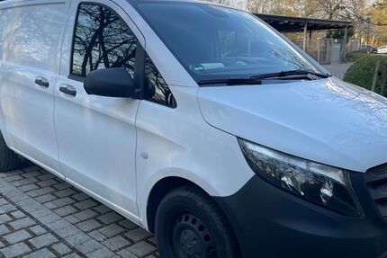 Mercedes-Benz Vito 182.500 km 13.900 &euro; Krailling 82152