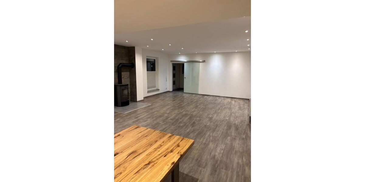 Schöne, helle 2 ZKB Wohnung zu vermieten 2 zimmer