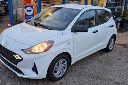 Hyundai i10 11.634 km 12.990 &euro; Unterhaching 82008