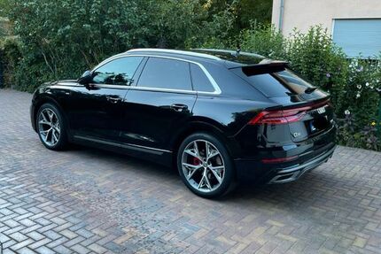 Audi Q8 127.000 km 51.999 € Berlin 13591