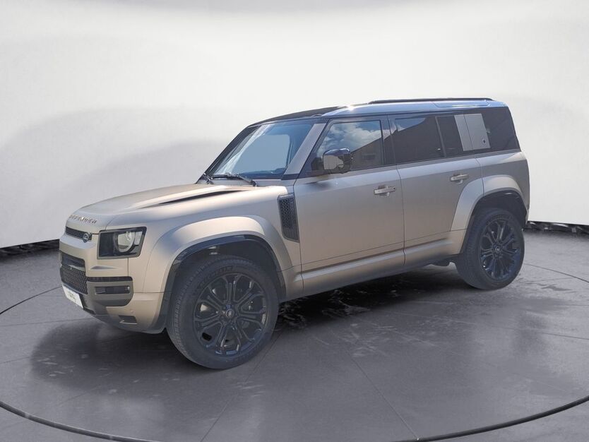 Land Rover Defender 2.020 km 175.888 € Freiburg 79108