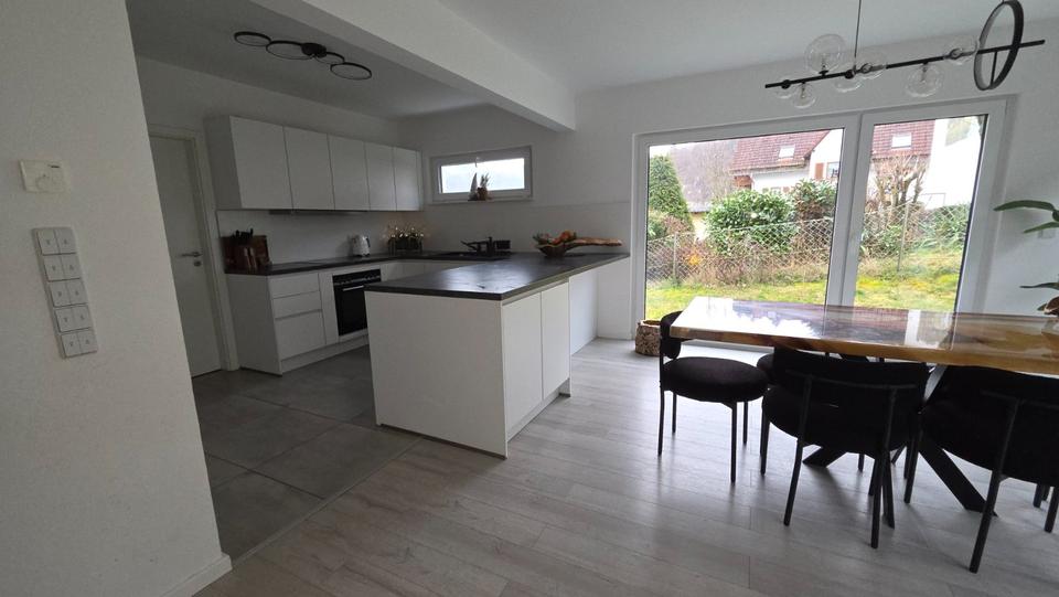 Neuwertiges Einfamilienhaus (Bj. 2019) in Idstein mit Garage 4 zimmer