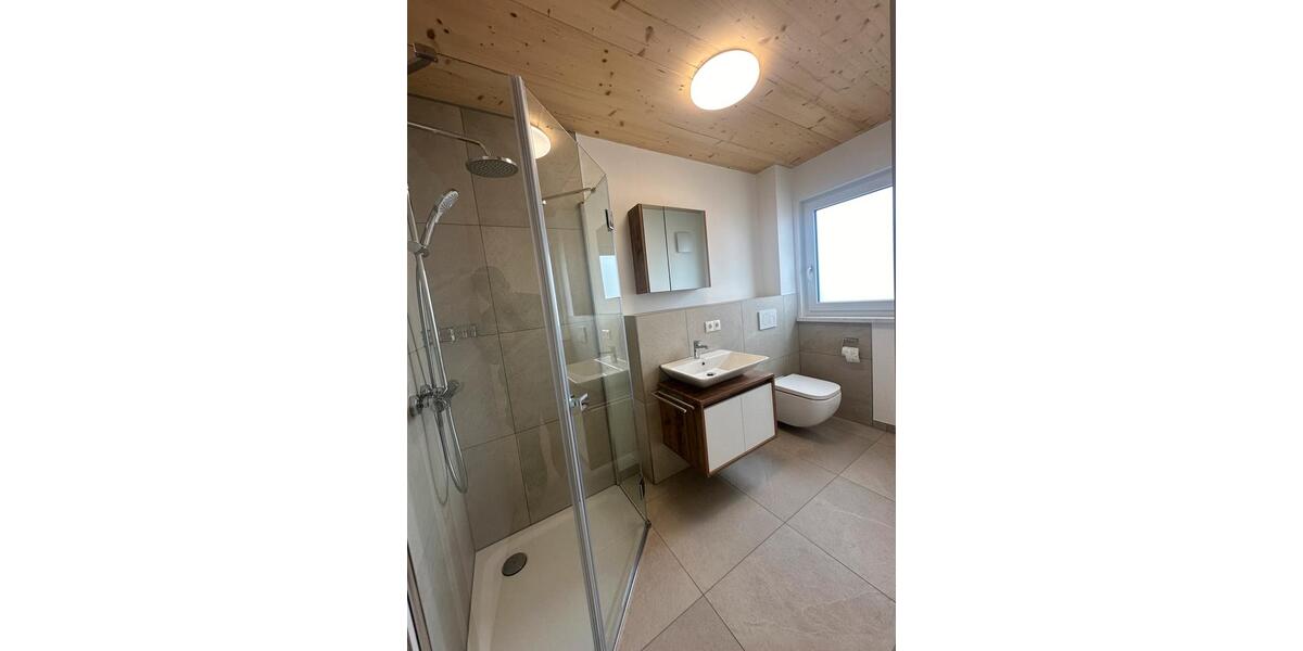 Etagenwohnung Deggendorf - 4 Zimmer, 120 m&sup2;, 1.395&euro; | Angebot:26416868