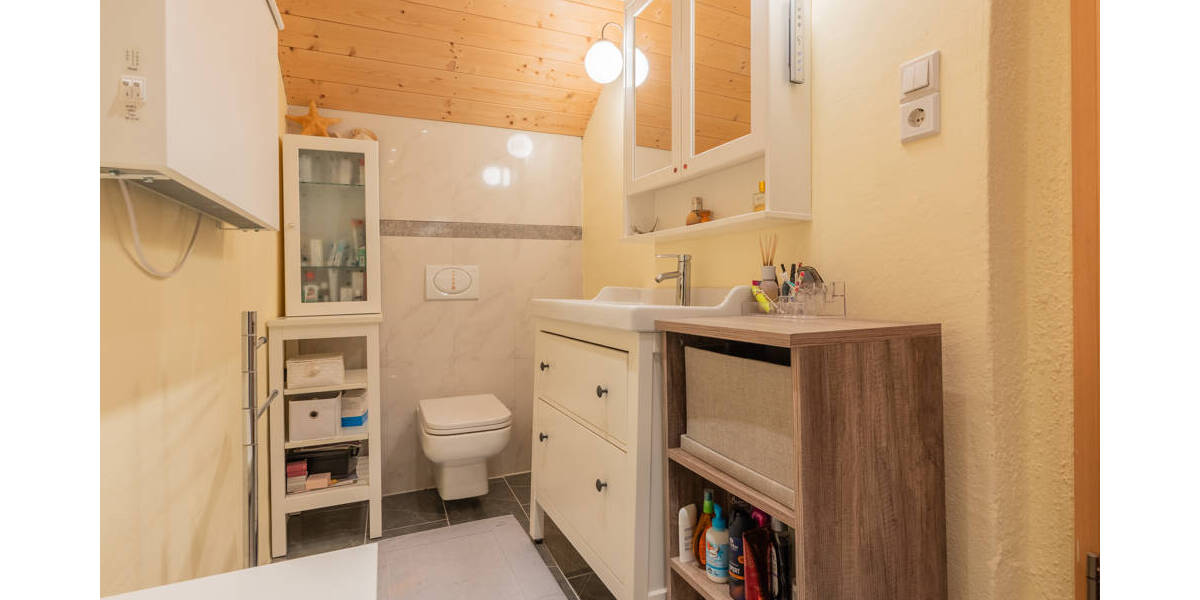 Einfamilienhaus Schöllnach Poppenberg - 5 Zimmer, 150 m&sup2;, 270.000&euro; | Angebot:26439536