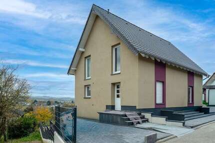 Haus zum Mieten in Bad Münstereifel Kirspenich 1.750 € 150 m² 4 zimmer