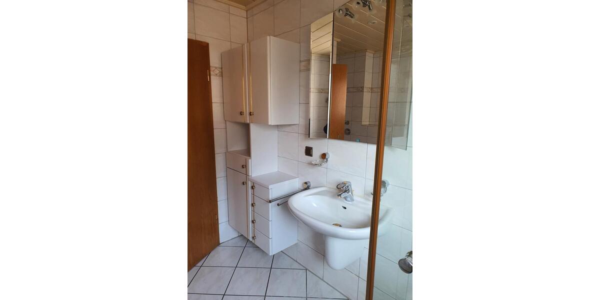 Etagenwohnung Ludwigshafen am Rhein Ludwigshafen-Hemshof - 1 Zimmer, 70 m&sup2;, 650&euro; | Angebot:25994786