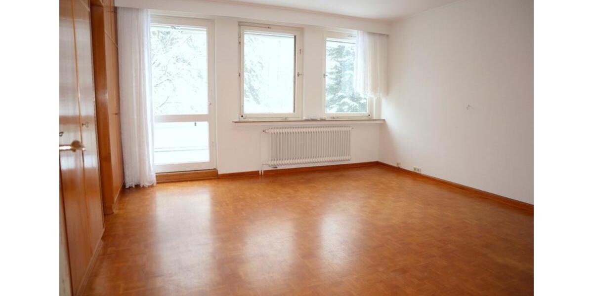 Einfamilienhaus Ganderkesee - 8 Zimmer, 257 m&sup2;, 1.500&euro; | Angebot:24772096