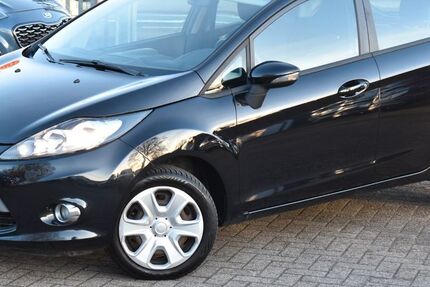 Ford Fiesta 151.200 km 2.990 &euro; Celle 29227
