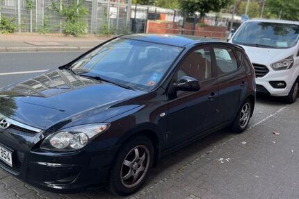 Hyundai i30 135.000 km 3.500 &euro; Frankfurt am Main 65929