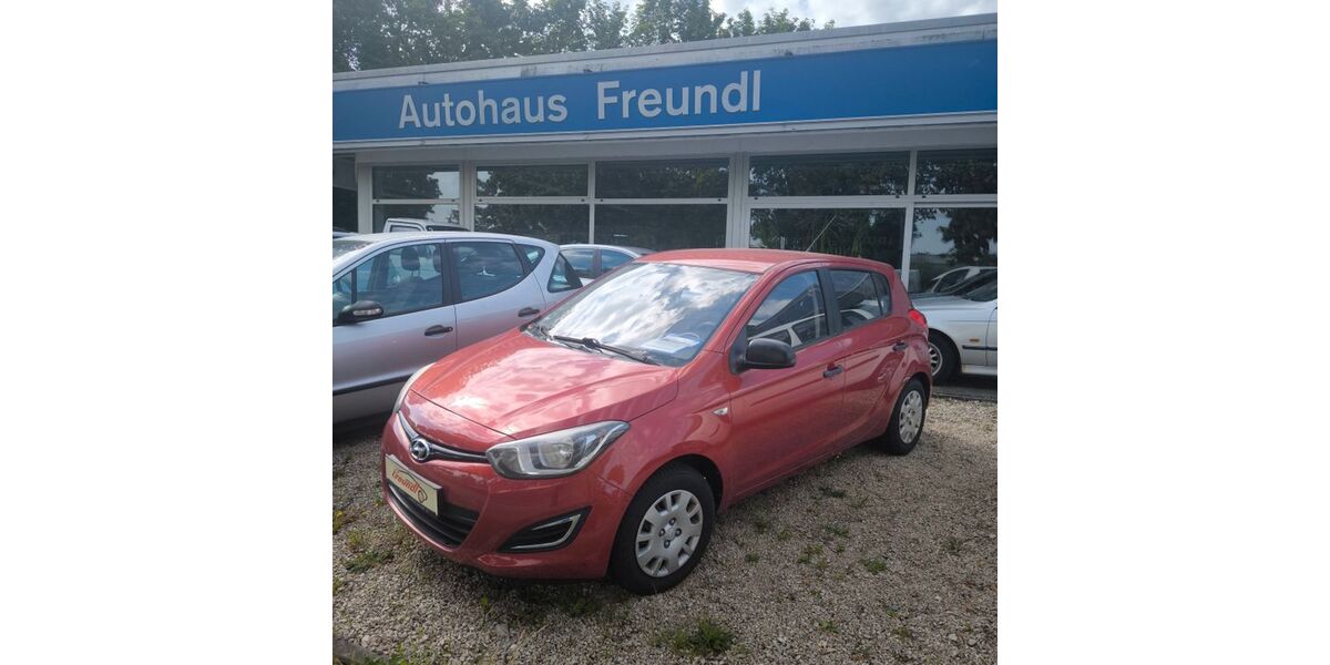 Hyundai i20 91.798 km 3.450 &euro; Regensburg 93055