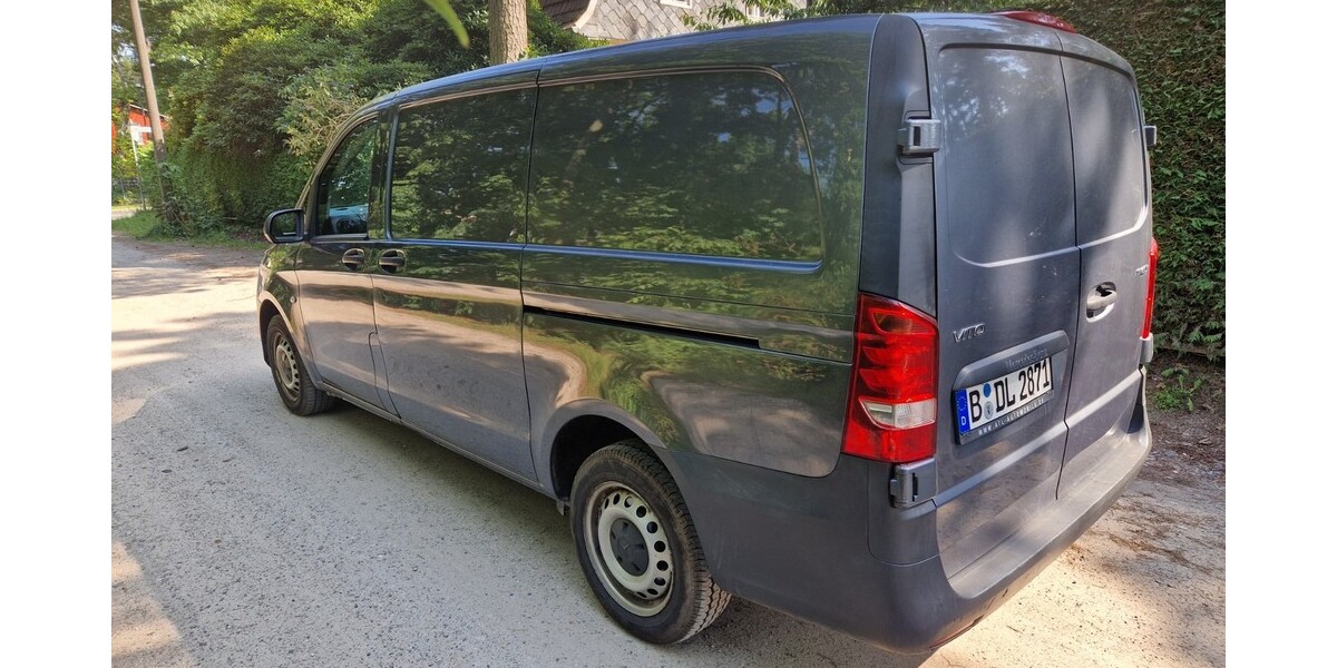 Mercedes-Benz Vito 466.000 km 4.900 € Berlin 10178