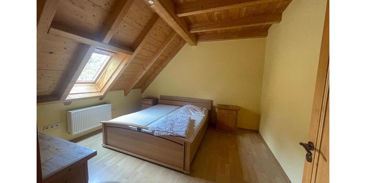 Etagenwohnung Röttenbach - 4 Zimmer, 110 m&sup2;, 1.100&euro; | Angebot:25512581