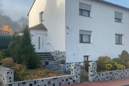 Haus Dautphetal - 6 Zimmer, 140 m&sup2;, 325.000&euro; | Angebot:24070034