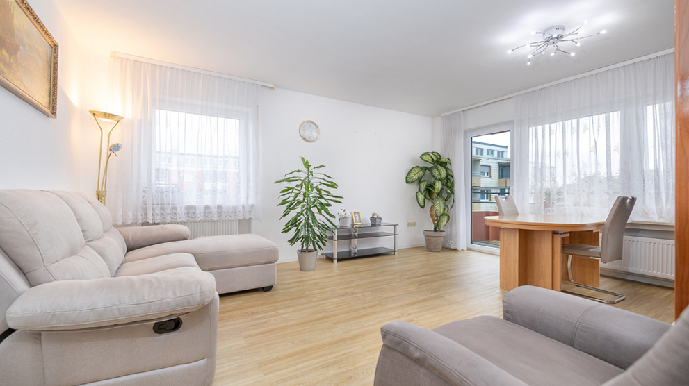 Gepflegte 2-Zimmer-Wohnung mit Südbalkon in zentraler Lage 2 zimmer