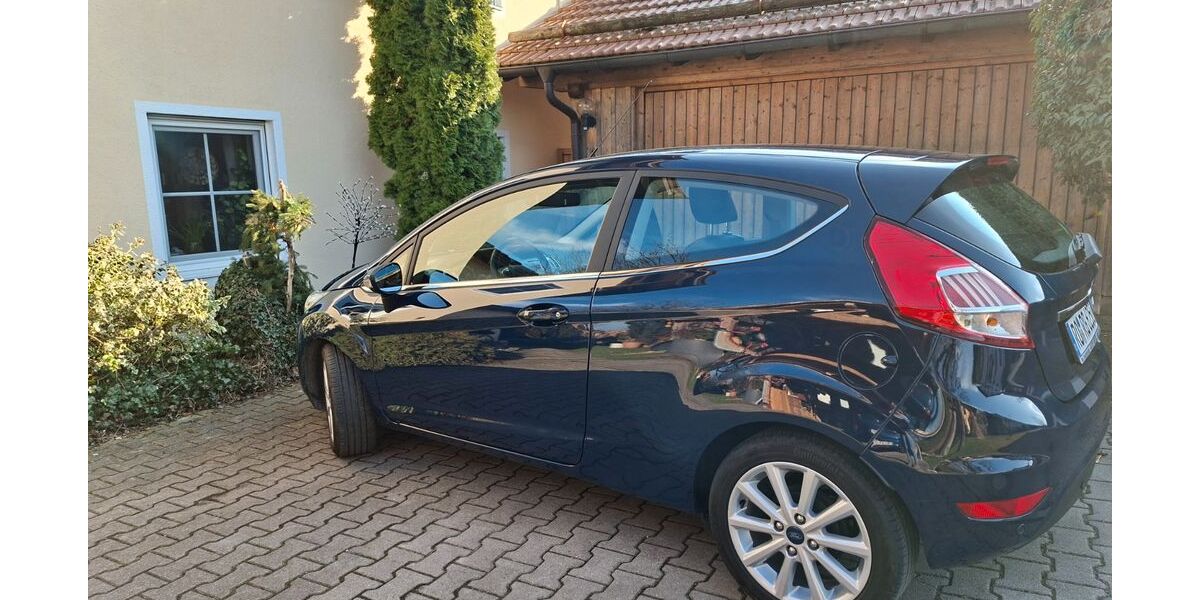 Ford Fiesta 14.526 km 7.750 &euro; Rott am Inn 83543