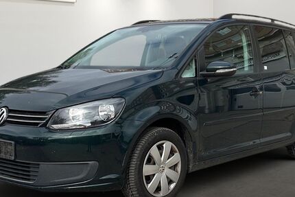 VW Touran 216.942 km 5.699 &euro; Berlin 12681