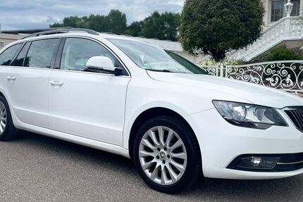 Skoda Superb 213.000 km 4.800 &euro; Hördt 76771