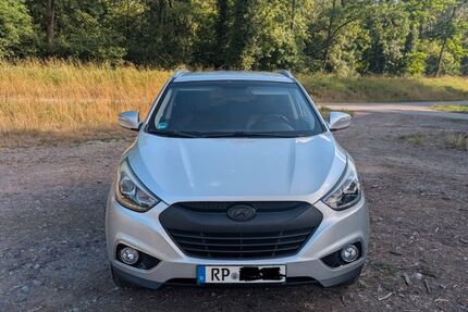 Hyundai ix35 140.500 km 7.900 &euro; Römerberg 67354