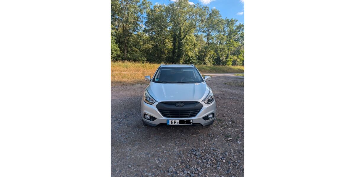 Hyundai ix35 140.500 km 7.900 &euro; Römerberg 67354