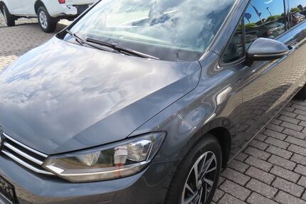 VW Touran 173.500 km 9.990 &euro; Herschbach 56414