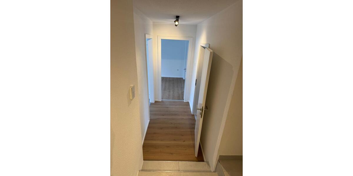 Etagenwohnung Siegen - 3 Zimmer, 95 m&sup2;, 239.000&euro; | Angebot:27136704