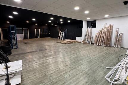 Angeboten wird eine Gewerbefläche in KreuztalBuschhütten zimmer