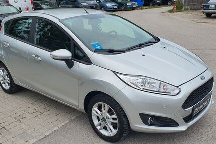 Ford Fiesta 27.960 km 7.499 &euro; Olching 82140
