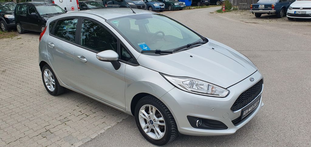Ford Fiesta 27.960 km 7.499 &euro; Olching 82140