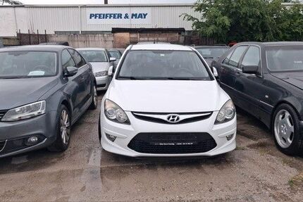 Hyundai i30 223.000 km 2.300 &euro; Neustadt/Wstr. 67433