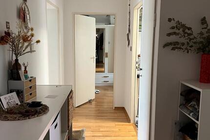 2 Zimmerwohnung mit Balkon in Wiesbaden - zur Zwischenmiete