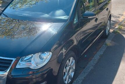 VW Touran 221.065 km 4.300 &euro; Dortmund 44225