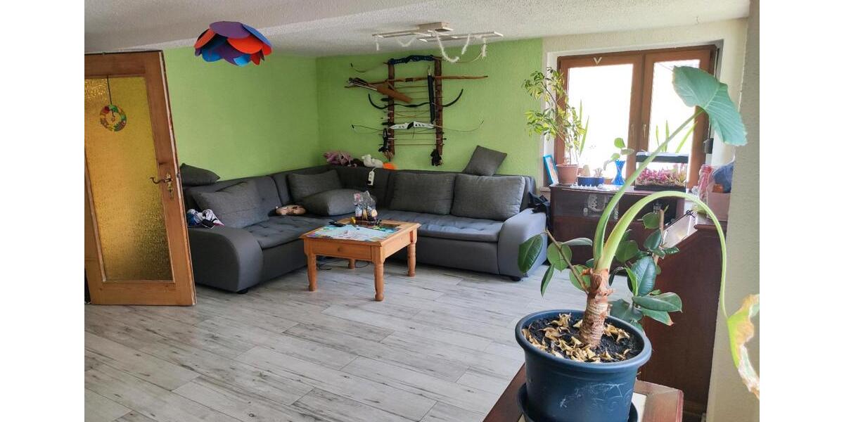Etagenwohnung Nordhausen - 1 Zimmer, 100 m&sup2;, 500&euro; | Angebot:26272025