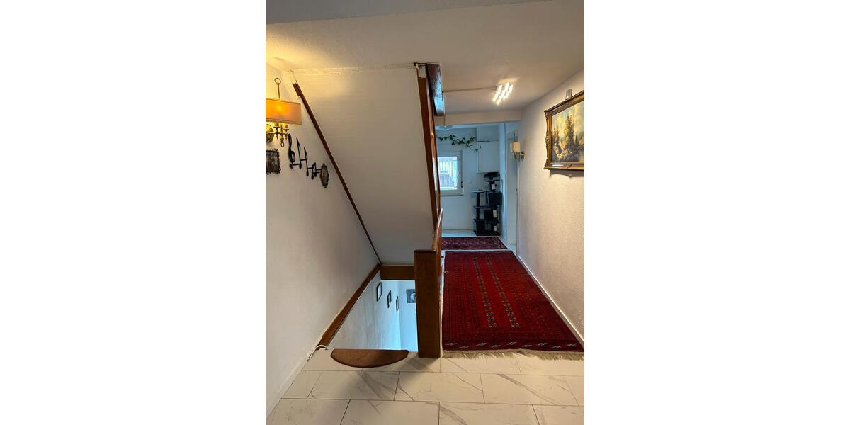 Einfamilienhaus Großwallstadt - 6 Zimmer, 180 m&sup2;, 2.200&euro; | Angebot:24240097