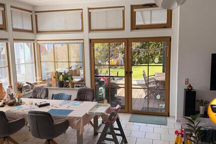 Haus Hohenroth - 8 Zimmer, 190 m&sup2;, 1.450&euro; | Angebot:26320939