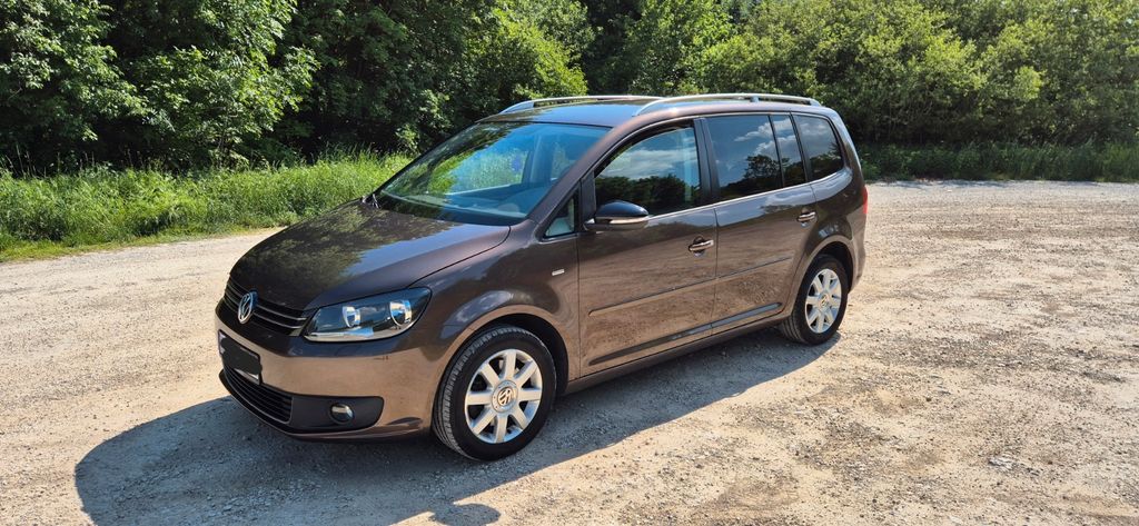 VW Touran 158.000 km 9.250 &euro; Albstadt 72458