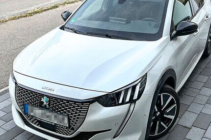 Peugeot 208 27.300 km 17.850 &euro; Mühlacker 75417